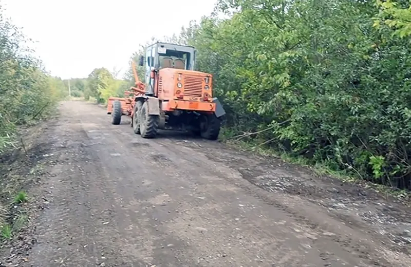 Дорогу к кладбищу в Заволжском районе начали ремонтировать