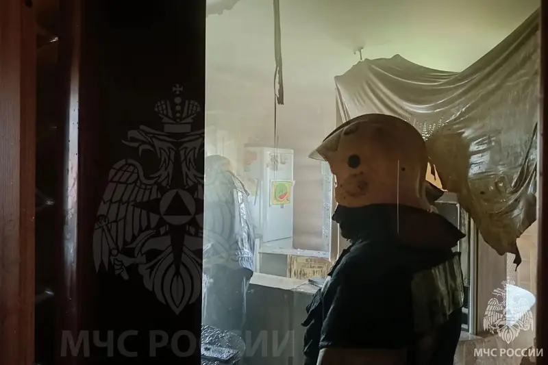 Грозовой разряд поджег дом в Кинешме — фото 2 из 2