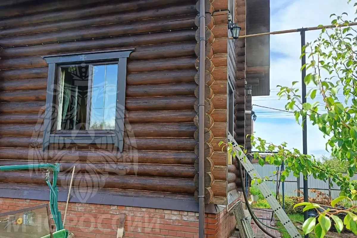Грозовой разряд поджег дом в Кинешме — фото 1 из 2