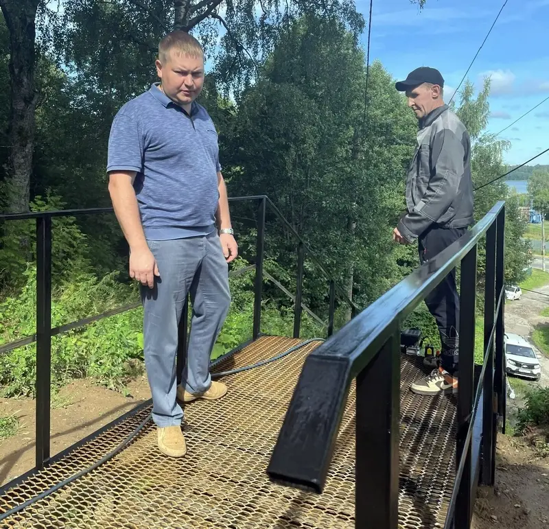 Наволоки получат новую лестницу к поликлинике после жалоб жителей — фото 1 из 2