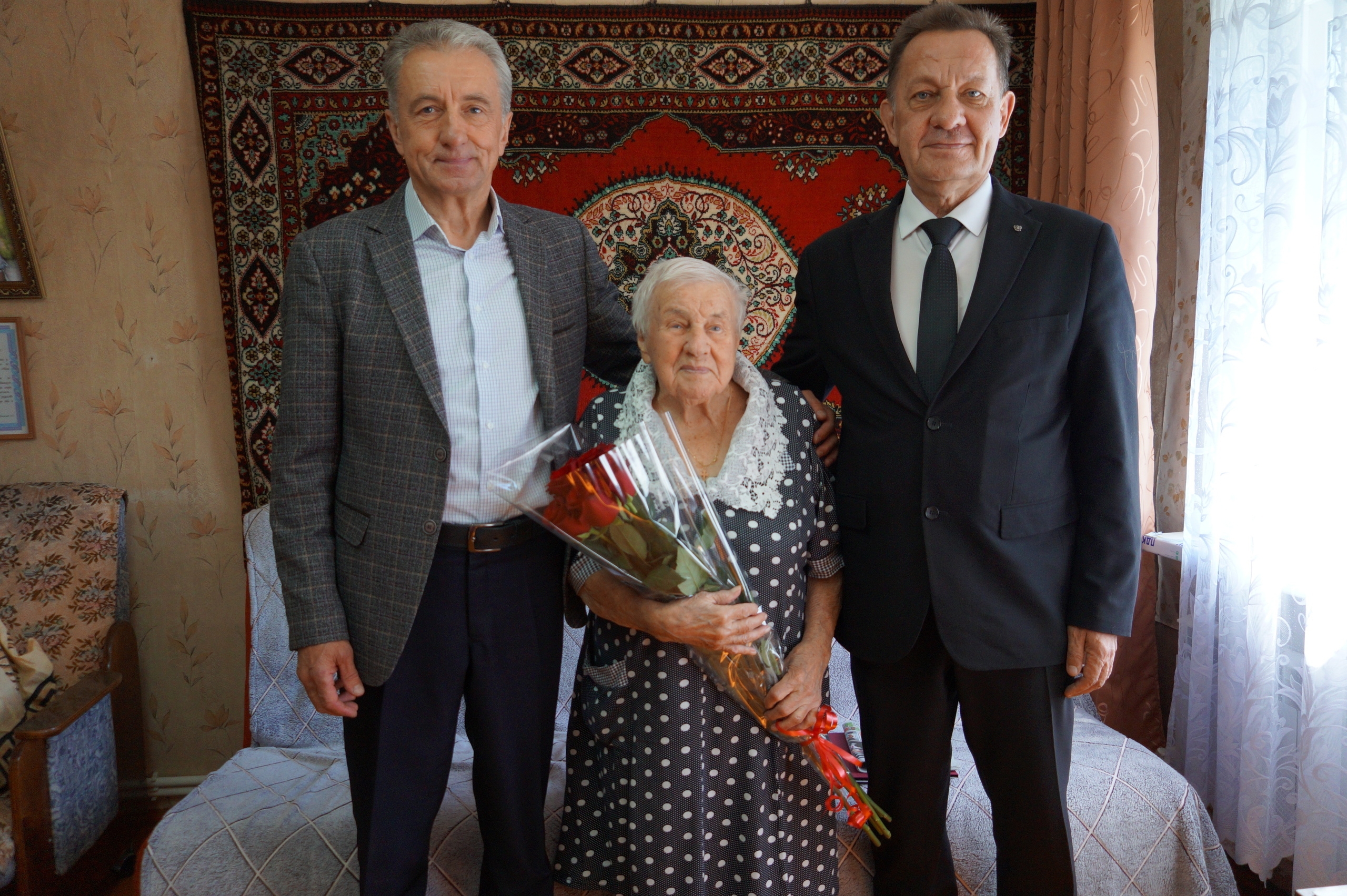 Шуйский район чествует 101-летнюю труженицу тыла 