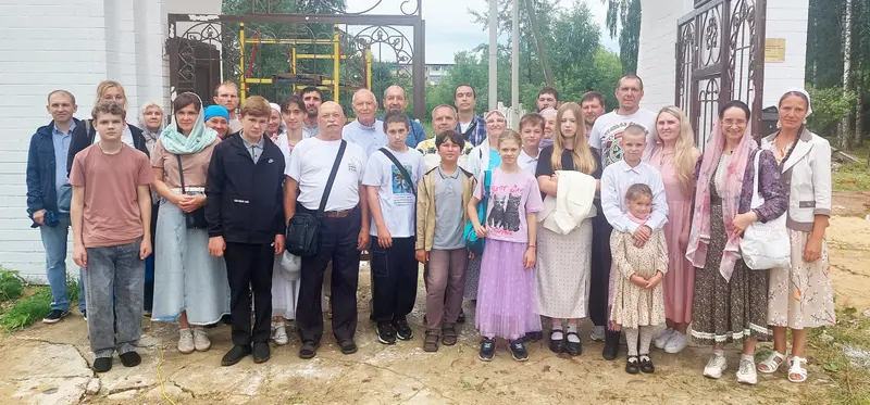В Пучеже зазвучали колокола новой звонницы — фото 7 из 8