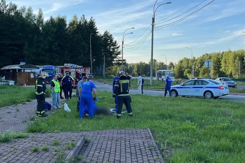 Мотоцикл перевернулся у ивановского аэродрома на Фрунзе — фото 2 из 4