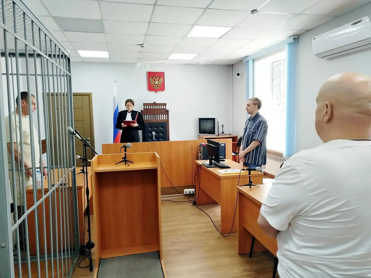 Пьяный водитель перевернул машину на Павла Большевикова
