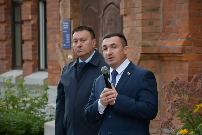 В Иванове увековечили память создателей первого асфальта — фото 5 из 5