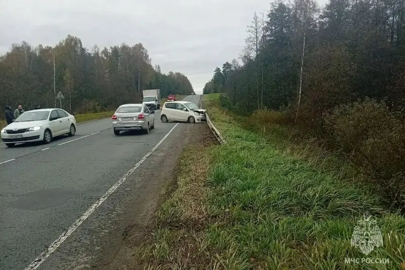 Четыре машины столкнулись под Лежневом