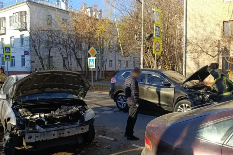 Две машины столкнулись на Кирякиных в Иванове