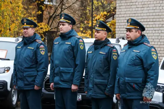 Инспекторам МЧС в Ивановской области вручили внедорожники для рейдов — фото 5 из 6