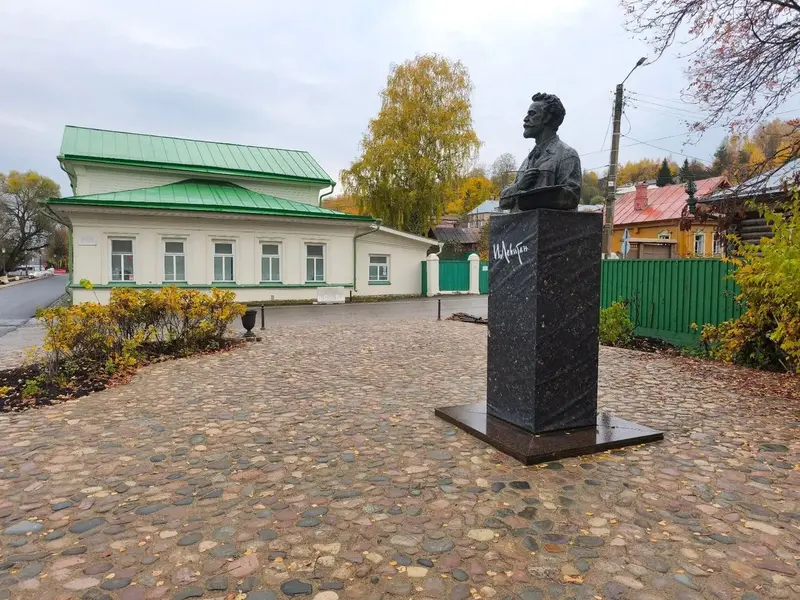 В Плёсе завершили обновление ещё 417 метров набережной — фото 3 из 3