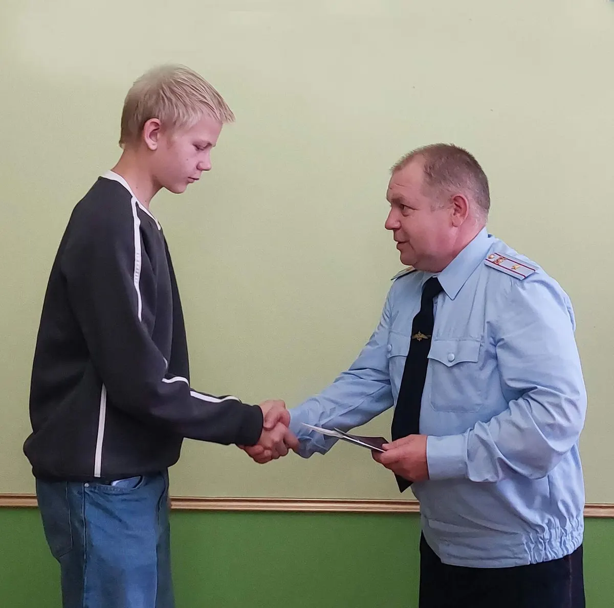 В Пучеже подросткам вручили паспорта в торжественной обстановке